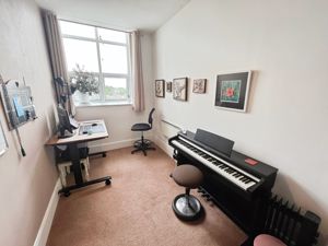 Bedroom 2- click for photo gallery